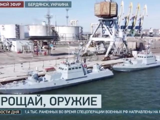 Báo Nga: Binh sĩ Ukraine vội vàng rút lui, bỏ lại các tàu hải quân nguyên vẹn