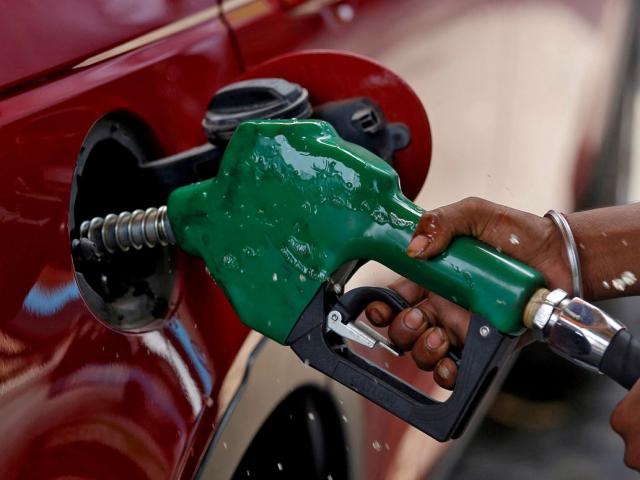 Thế giới - Quốc gia bỏ qua lệnh cấm vận của Mỹ, mua 3 triệu thùng dầu Nga