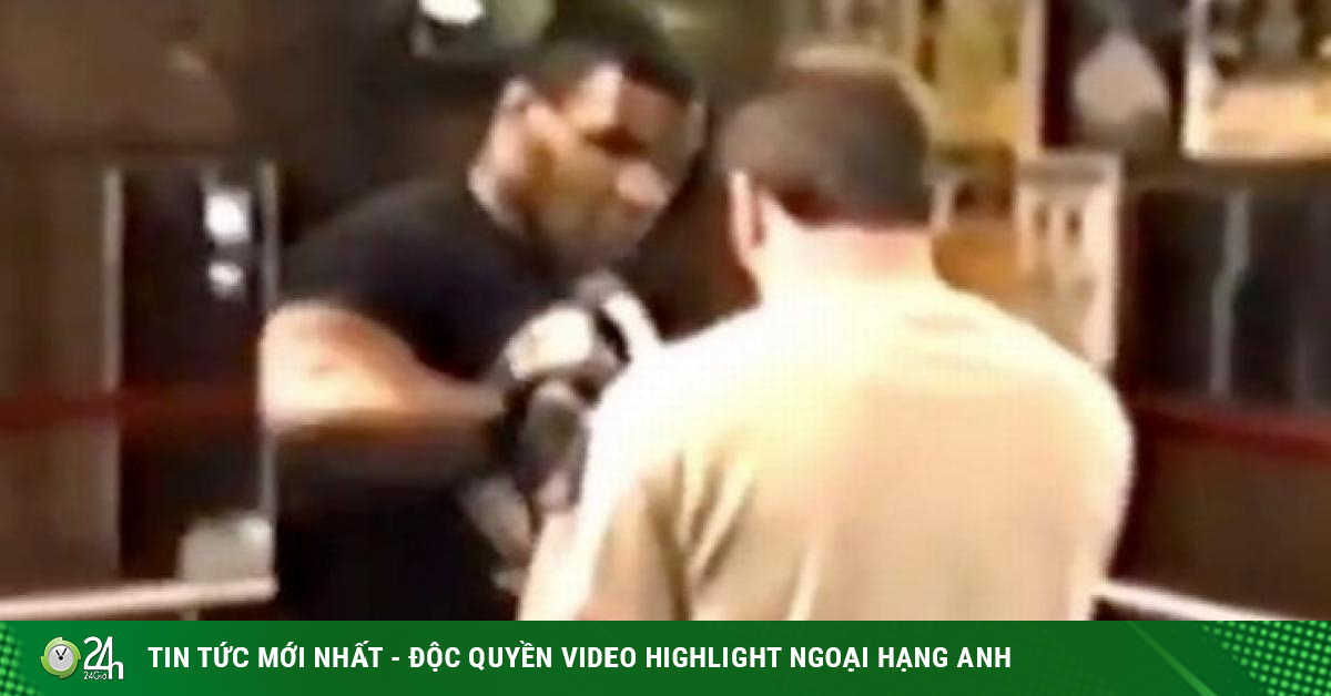 19-year-old Mike Tyson is amazingly strong, the “tossing” punch is proven