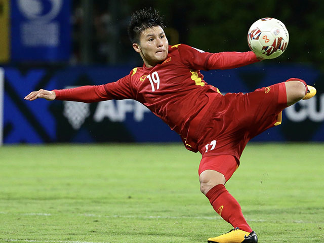 Quang Hải chia tay Hà Nội FC, khoác áo đội bóng Thụy Sỹ hay vẫn đá V-League?