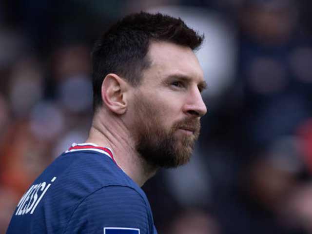 Messi bị fan PSG quay lưng chửi bới, liên lạc với Barca tìm đường trở lại