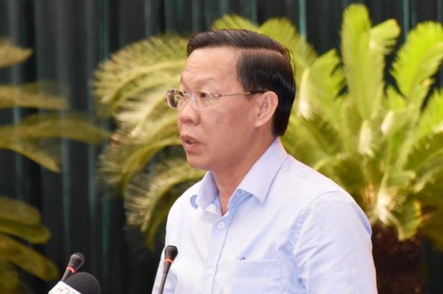 Chủ tịch UBND TPHCM Phan Văn Mãi trao đổi với báo chí trưa 14/3