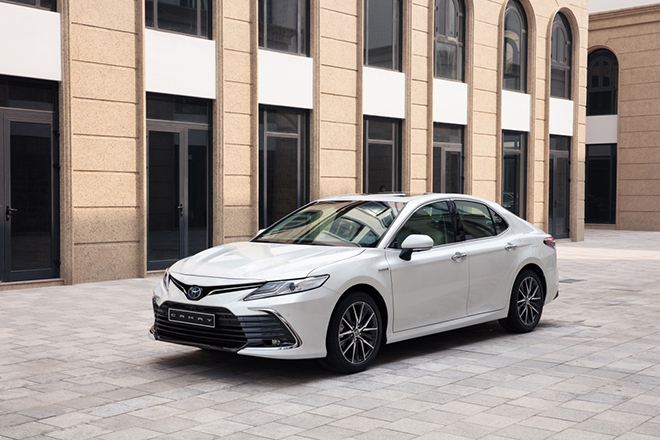 Giá xe Toyota Camry tháng 3/2022, giảm 10% phí BHVC và ưu đãi lãi suất vay - 4