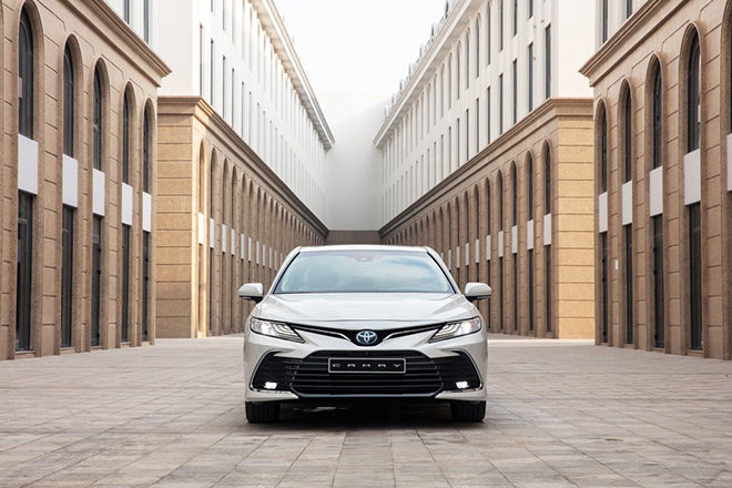 Giá xe Toyota Camry tháng 3/2022, giảm 10% phí BHVC và ưu đãi lãi suất vay - 5