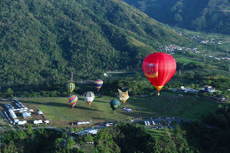 The biggest ever international hot air balloon festival in Vietnam - 1