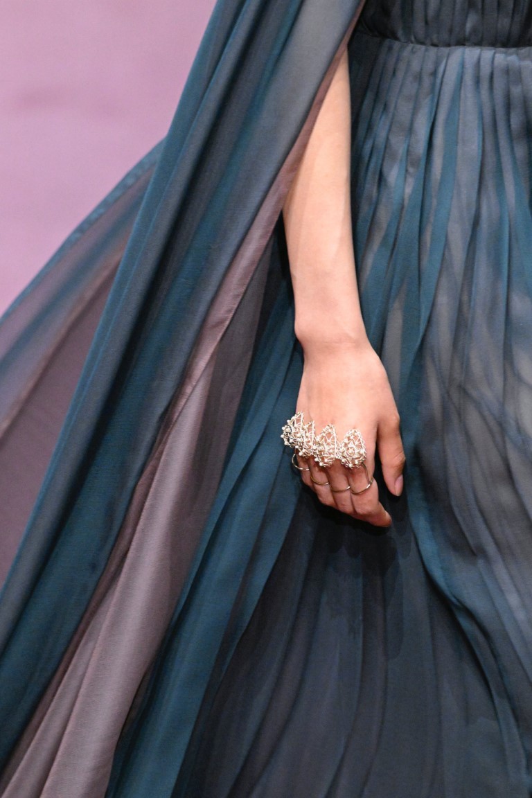 The most beautiful jewelry designs on the runway Fall Winter 2022 - 3