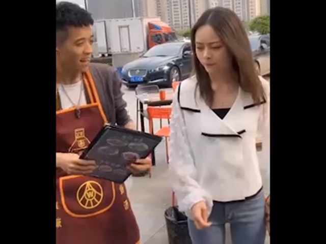 Cười 24H - Cô gái khóc thét khi đi xem mắt gặp phải anh chàng bá đạo