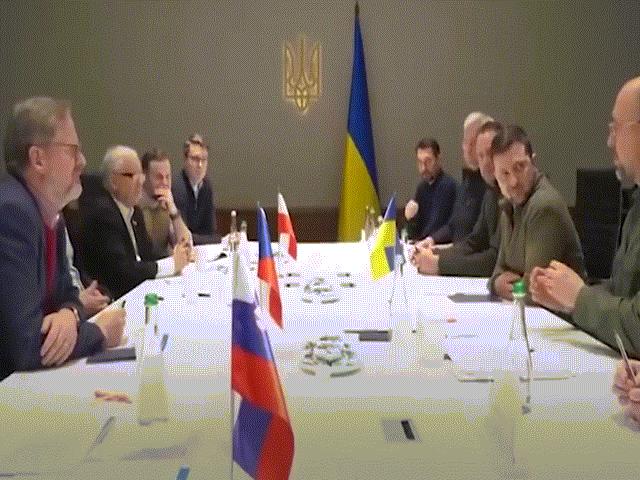 Video: Cuộc gặp giữa Tổng thống Ukraine Zelensky và 3 Thủ tướng NATO giữa Kiev