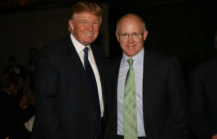 Woody Johnson (phải), tỷ phú là bạn thân của cựu Tổng thống Mỹ Donald Trump muốn mua Chelsea giá 2 tỷ bảng