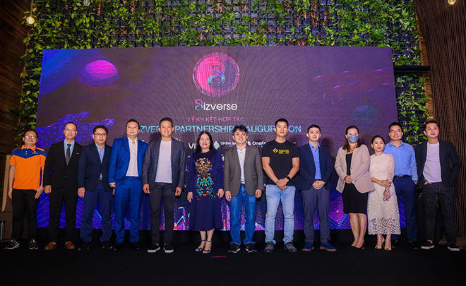 Các khách mời và đối tác đến tham dự sự kiện