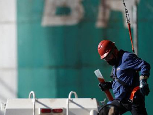 Thế giới - Kinh tế thế giới dính "đòn mạnh"