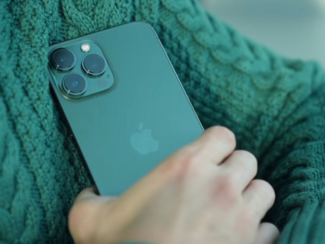 Điểm danh smartphone xanh lá “trendy” đẹp lung linh
