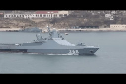 Thế giới - Tàu chiến Nga lộ diện ở Crimea sau nghi vấn bị “Ukraine phóng tên lửa bắn chìm”