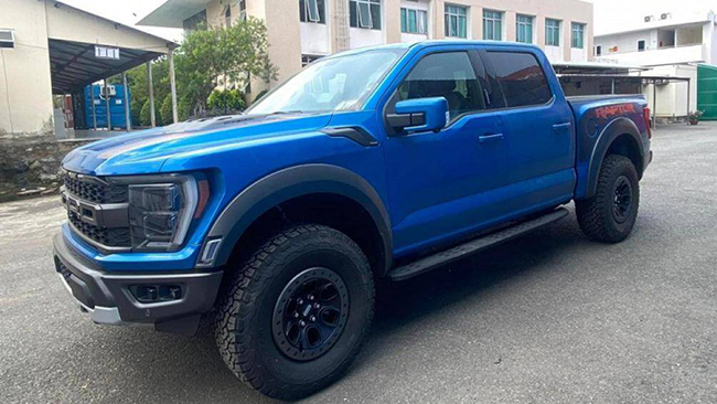 Một công ty nhập khẩu tư nhân vừa mang về nước những chiếc xe Ford phiên bản F-150 Raptor thế hệ hoàn toàn mới
