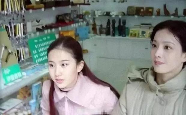 This is the reason why Liu Yifei has a 