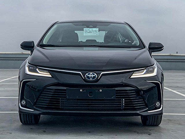 Đây là Toyota Corolla Altis 1.8HEV thế hệ mới, giá 860 triệu đồng