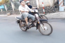 Thế giới xe - Clip: "Dream chiến" phiên bản hao cơm, không tốn xăng