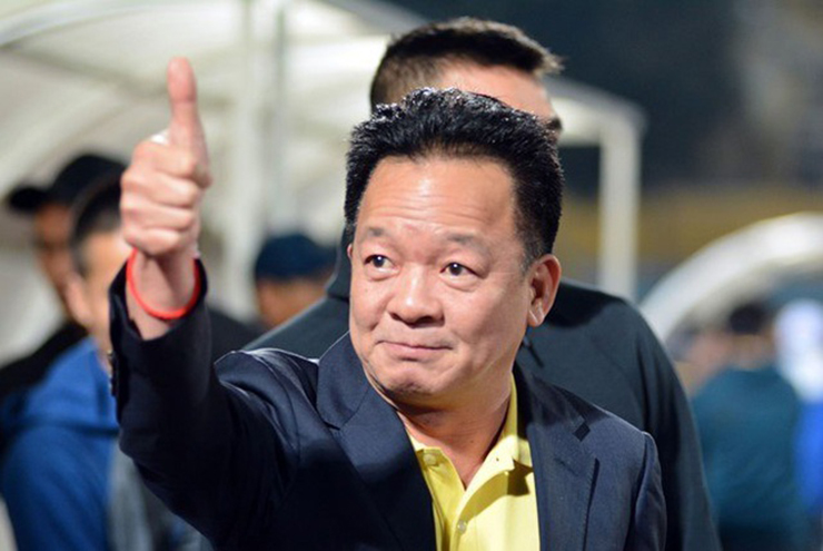 Ông Đỗ Quang Hiển (bầu Hiển) sẽ phải đưa ra quyết định chọn "ghế" chủ tịch tại SHB hay Tập đoàn T&amp;T.