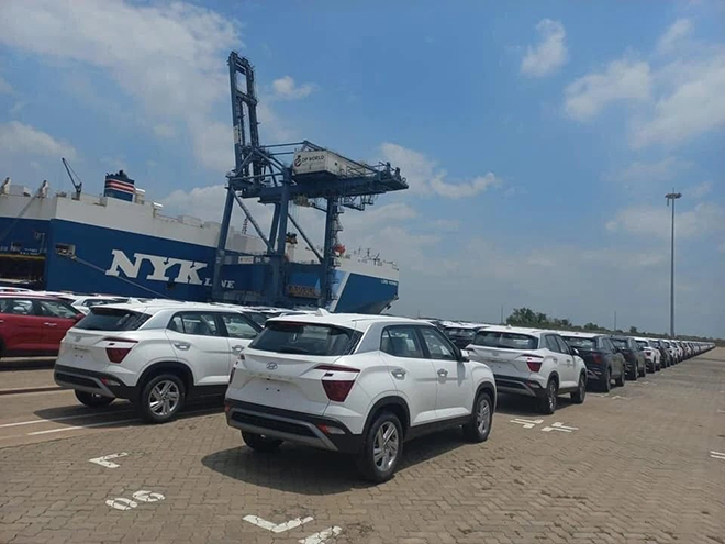 The first batch of Hyundai Creta 2022 cars docked in Vietnam - 3