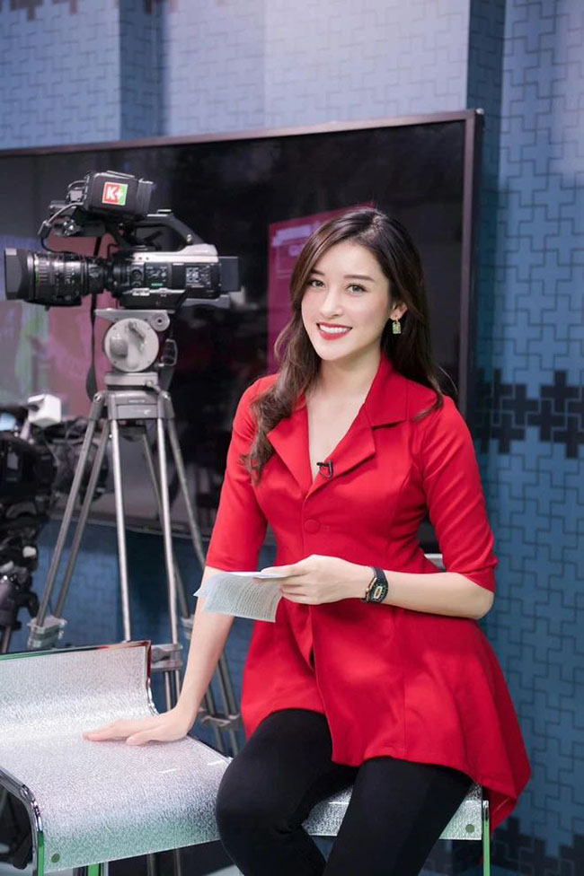 Á hậu Huyền My cũng là một BTV gây ấn tượng trên VTV.
