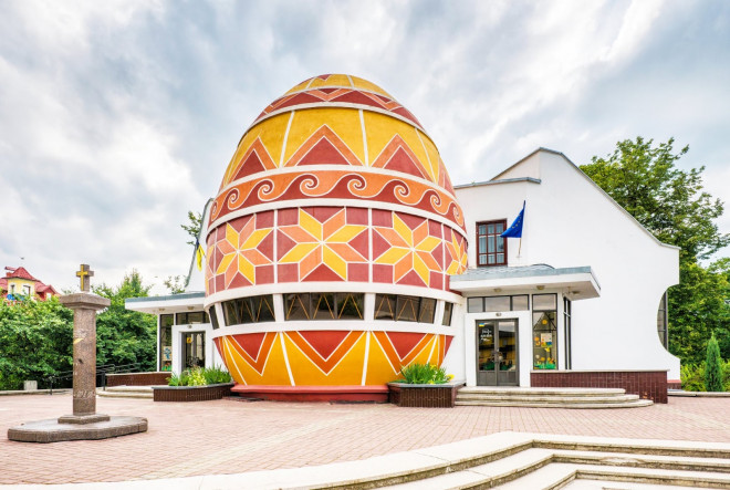 Marvel at the timeless architectural marvels in Ukraine - 4