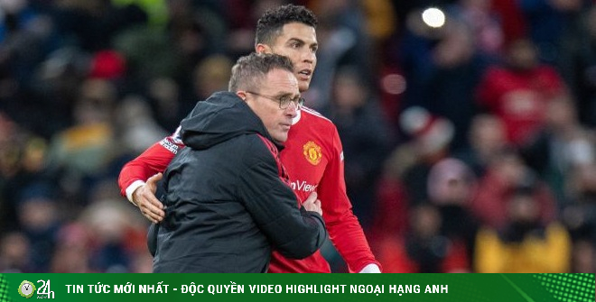 Ronaldo finished his future at MU, coach Rangnick was in danger of “turning on the field” soon