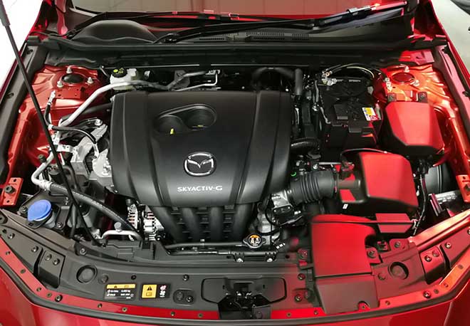 Mazda3 car price in March 2022, discount of 33 million VND and 50% off LPTB - 8