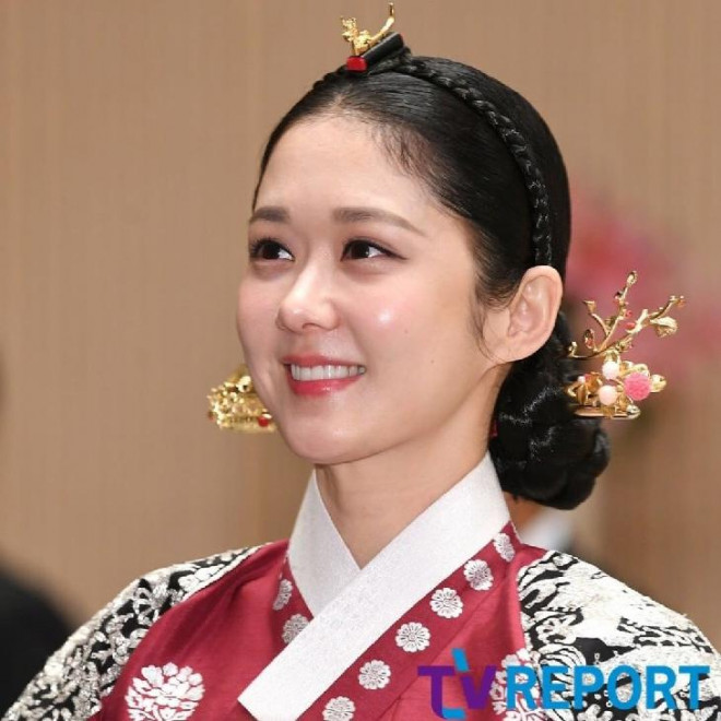 The 10-minute daily routine makes Jang Nara always young and beautiful, her skin plump - 5