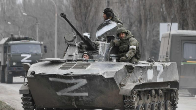 Lực lượng Nga trên thiết giáp sơn hình chữ Z xuất hiện trong chiến dịch ở Ukraine. Ảnh: Getty Images