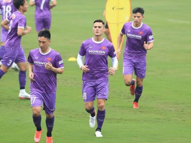 Adriano Schmidt, cơ hội và thách thức trên đội tuyển Việt Nam