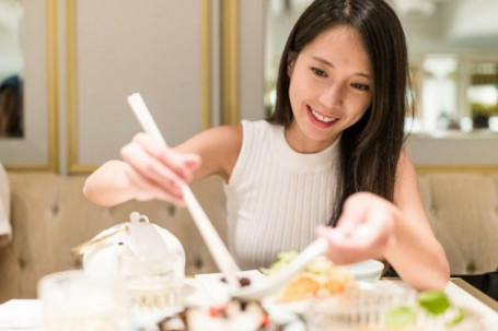 3 dấu hiệu sau khi ăn cảnh báo dạ dày không khỏe mạnh