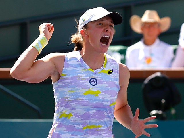 Thể thao - Video tennis Swiatek - Sakkari: Nghẹt thở "mưa" break, kì tích khó tin (Chung kết Indian Wells)