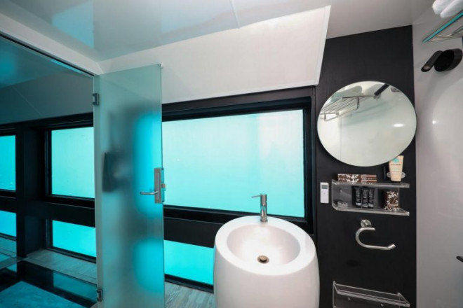 Underwater hotel allows you to see the world's greatest coral reef - 5