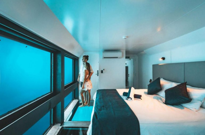 Underwater hotel allows you to see the world's greatest coral reef - 4