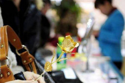 Phi thường - kỳ quặc - Nữ quái hẹn hò với 6 người đàn ông cùng lúc và cái kết đắng ngắt