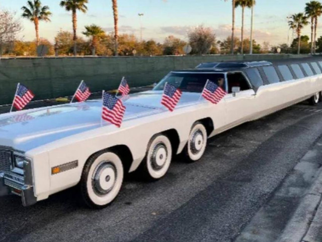 Tin tức ô tô - Khám phá chiếc ô tô dài nhất thế giới, có cả bể bơi trong xe