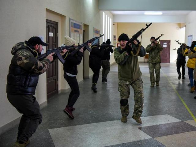 Quân đoàn quốc tế phòng thủ Ukraine tiết lộ điều khiến lính tình nguyện bị ”quay lưng”