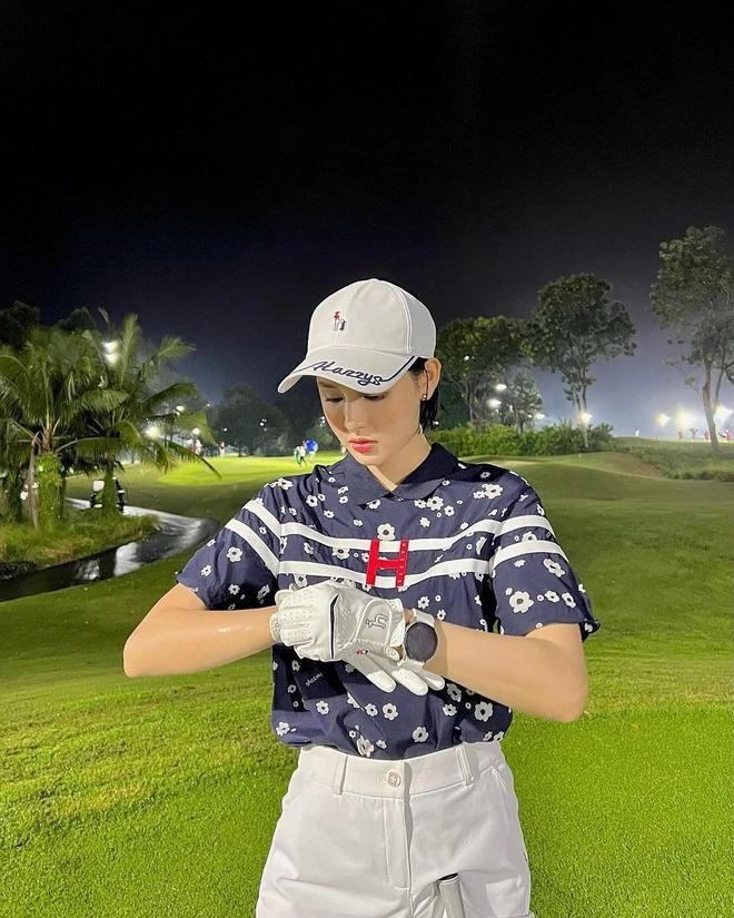 Hien Ho's unique golf fashion - 11