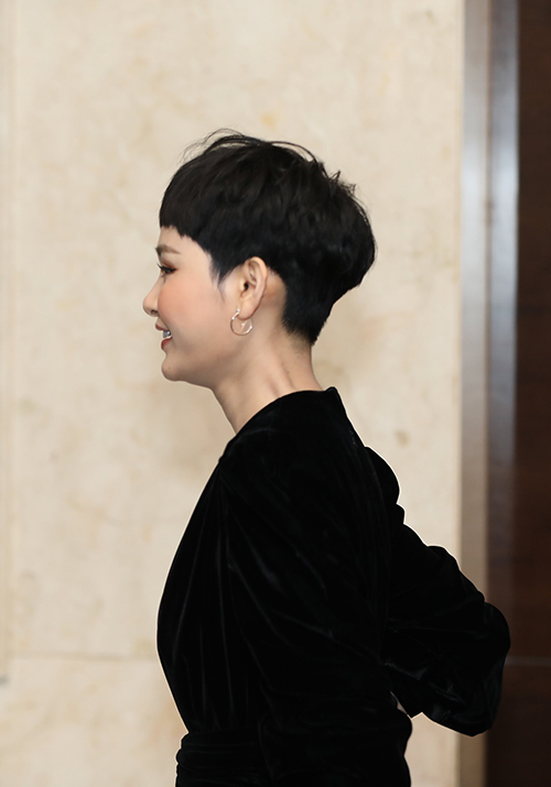 Nữ ca sĩ Hiền Hồ trong tiệc cưới của Duy Mạnh năm 2020