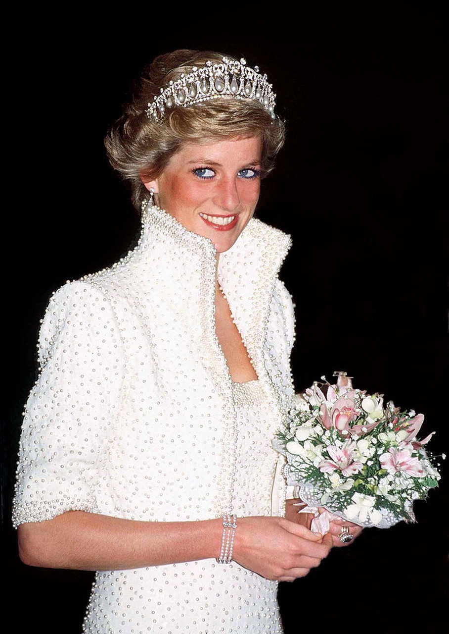 Photographer compares Princess Diana's hair with plastic - 3