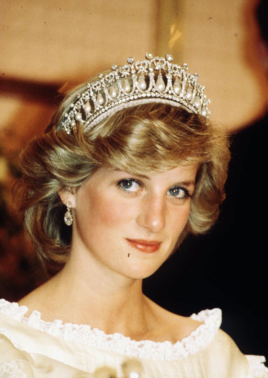 Photographer compares Princess Diana's hair with plastic - 4