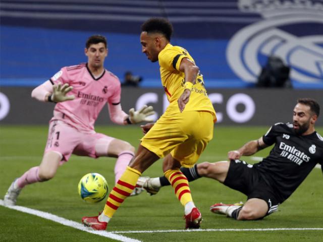 Tranh cãi siêu kinh điển Real Madrid - Barcelona: Aubameyang thoát thẻ đỏ, ghi 2 bàn