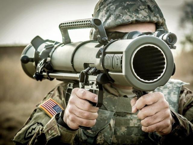 Media - Sức mạnh khủng khiếp của súng chống tăng không giật Carl Gustav