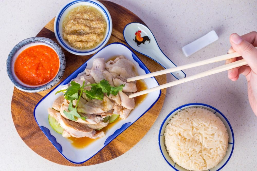 Hainanese chicken rice recipe is as delicious as outside - 4