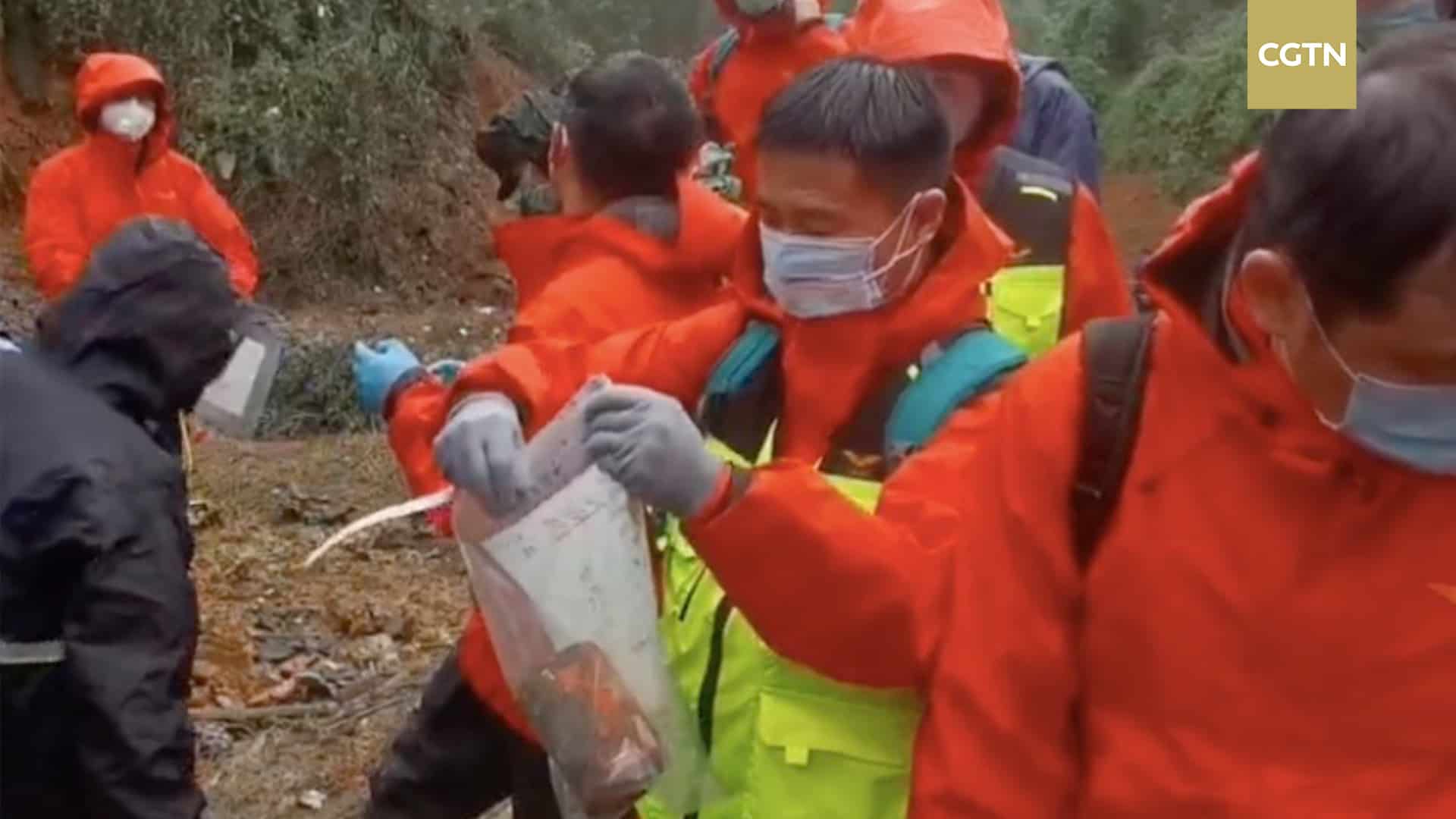 Hình ảnh hộp đen tại hiện trường. Ảnh: CGTN