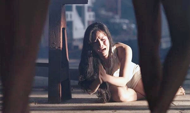 Năm 2018, Nhật Kim Anh gây xôn xao dư luận khi diễn cảnh bị cưỡng hiếp tập thể trong bộ phim "Cạm bẫy: Hơi thở của quỷ".

