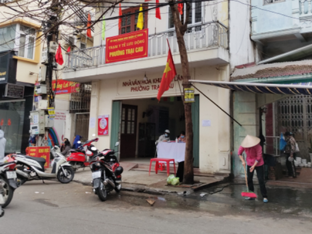 Tin tức trong ngày - Buộc thôi việc Trạm trưởng y tế bị tố "vòi" tiền mới cho F0 đi viện