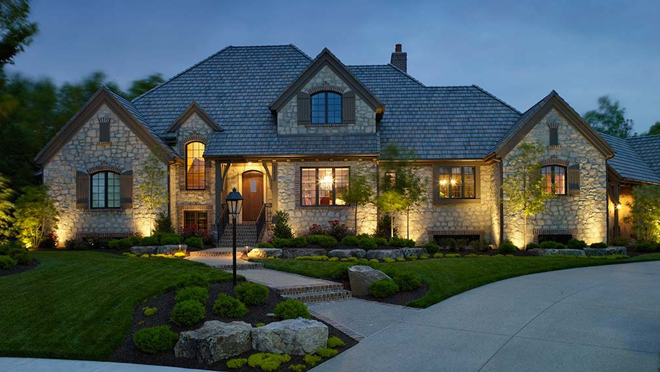 Đèn pha chiếu sáng trang trí khu vực nhà ở