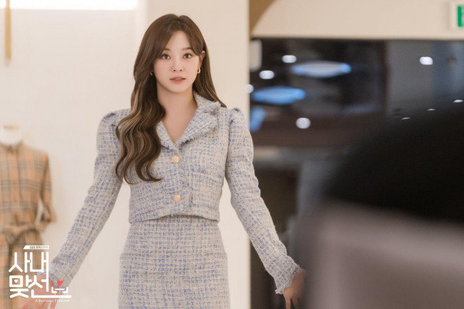 Mesmerized by the luxury fashion of the duo Shin Ha Ri - Jin Young Seo (Dating in the Office) - 14