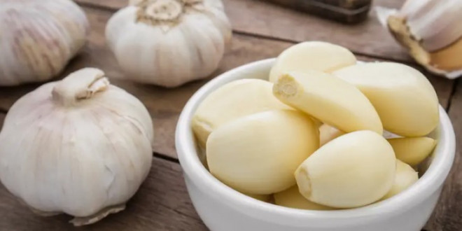 Does eating garlic regularly help you "increase your courage"?  - first